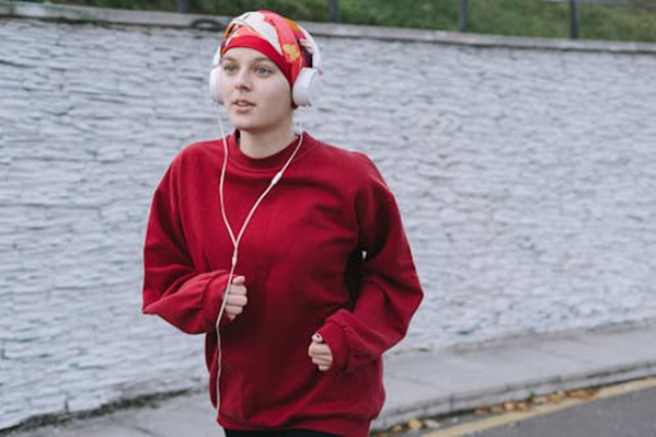 Crewneck Sweatshirt Fit Guide for Lifters Who Hate Bunching and Riding Up