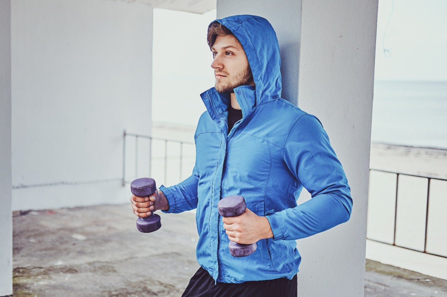 Gym Hoodies Fabric Breakdown: What to Choose for Sweat Wicking and Softness