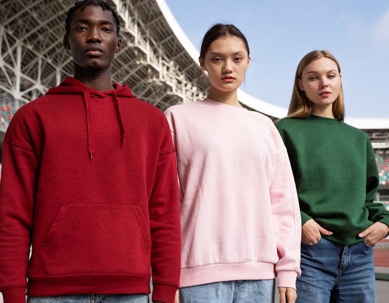 Workout Hoodies vs Sweatshirts: Which Layer Works Best for Warmups and Cooldowns