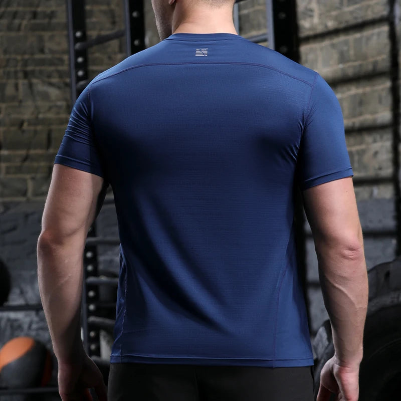 Dry Fit Men Running Shirt Tops Fitness Compression Gym Polyester Sports T-shirt Outdoor Workout Training Muscle Fit Clothing