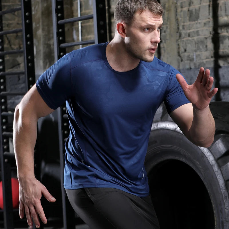 Dry Fit Men Running Shirt Tops Fitness Compression Gym Polyester Sports T-shirt Outdoor Workout Training Muscle Fit Clothing